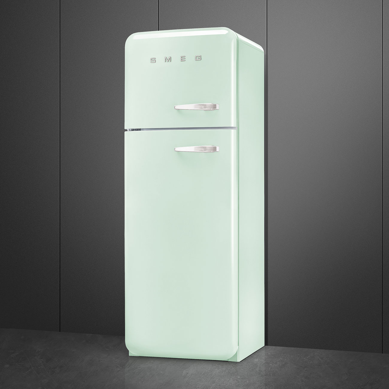 Холодильник слоновая кость. Холодильник Smeg fab30rro1. Холодильник Smeg fab38rcr. Холодильник Smeg fab30lcr5. Холодильник Smeg fab30rpb3 fab50bs.