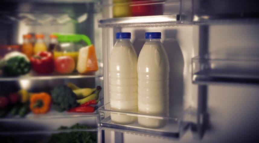 Можно ли хранить продукты и товары в холодильнике