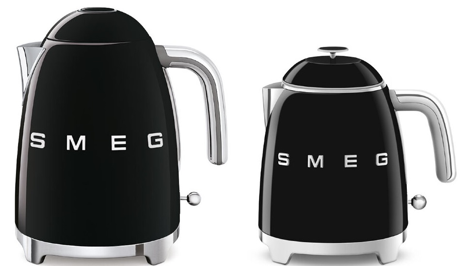 Обзор чайника Smeg KLF05BLEU