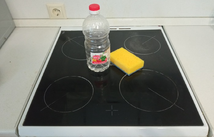 Какие средства можно использовать для чистки варочных панелей