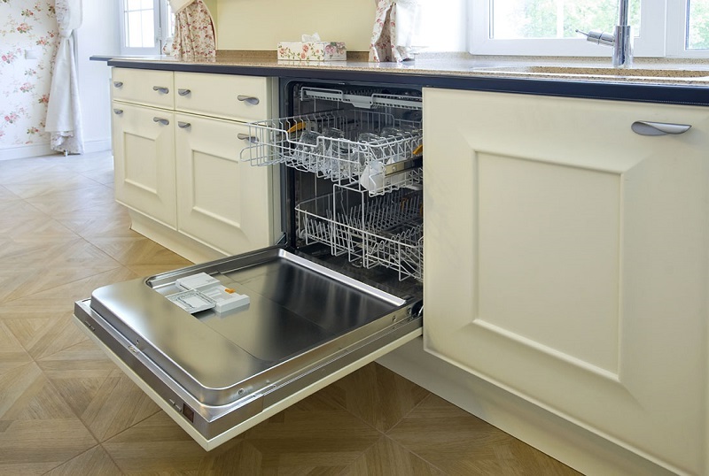 Как правильно включить посудомоечную машину Как правильно включить посудомоечную машину