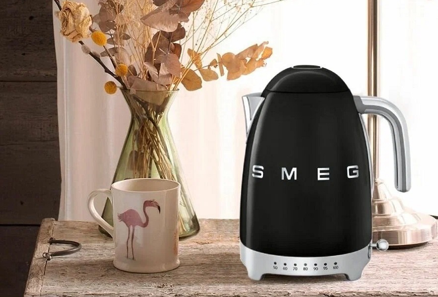 Обзор чайника Smeg KLF04BLEU