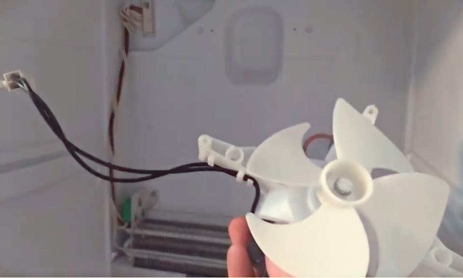 Почему не морозит холодильник Почему не морозит холодильник