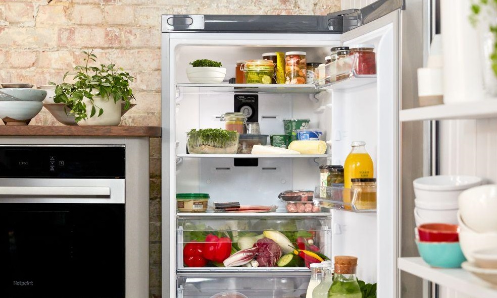 Греются боковые стенки холодильника