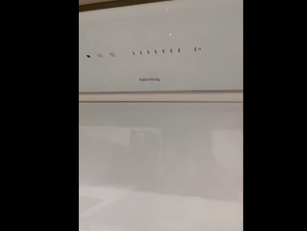 Встраиваемая вытяжка с выдвижным экраном Korting KHP 9975 GW (video 2)