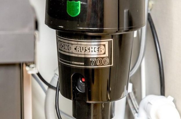 Измельчитель пищевых отходов Bone Crusher BC 700 (фото 6) Измельчитель пищевых отходов Bone Crusher BC 700 (preview 6)