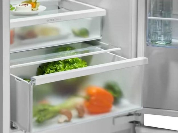Встраиваемый холодильник Electrolux ENT6ME19S (фото 6) Встраиваемый холодильник Electrolux ENT6ME19S (preview 6)