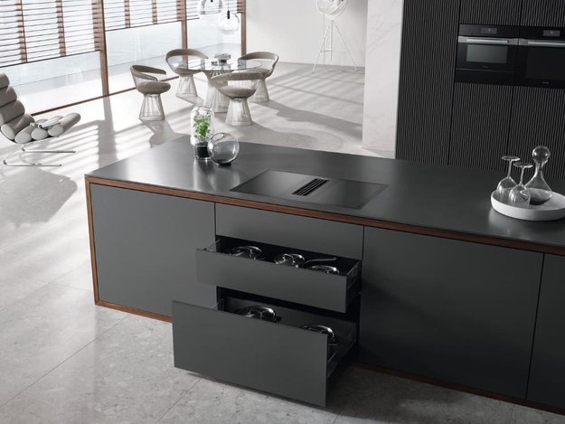 Индукционная варочная панель с вытяжкой Miele KMDA 7476 FL (фото 6) Индукционная варочная панель с вытяжкой Miele KMDA 7476 FL (preview 6)