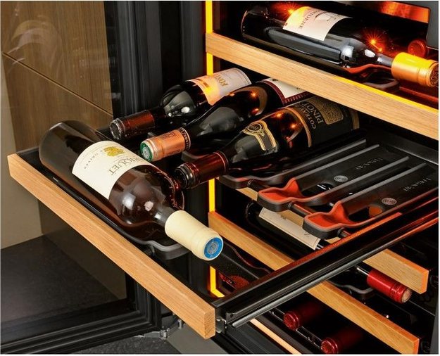 Встраиваемый винный шкаф EuroCave V-INSP-L петли справа (preview 4)