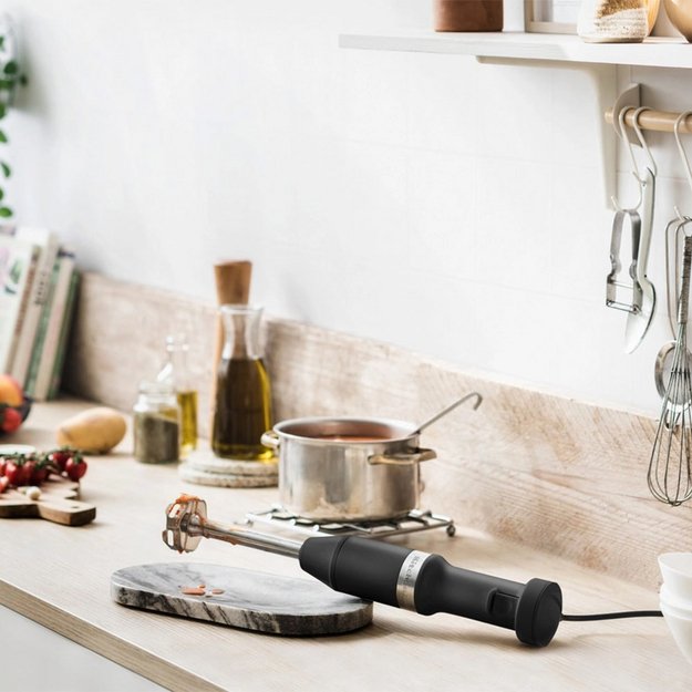 Погружной блендер KitchenAid 5KHBV83EBM матовый черный (фото 8) Погружной блендер KitchenAid 5KHBV83EBM матовый черный (preview 8)