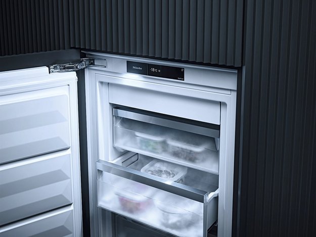 Встраиваемый морозильник Miele FNS 7774 D (фото 2) Встраиваемый морозильник Miele FNS 7774 D (preview 2)