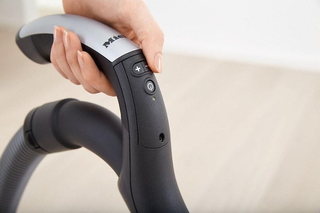 Пылесос Miele SKMP3 Blizzard CX1 Comfort EcoLine белый (фото 3) Пылесос Miele SKMP3 Blizzard CX1 Comfort EcoLine белый (preview 3)