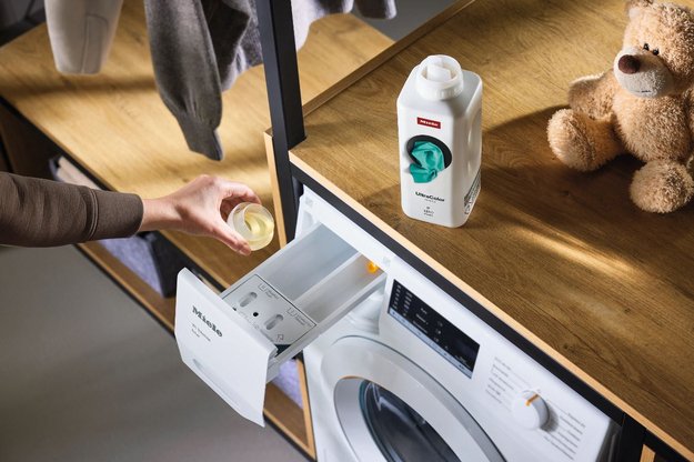 Средство для стирки Miele UltraColor Sensitive (preview 2)