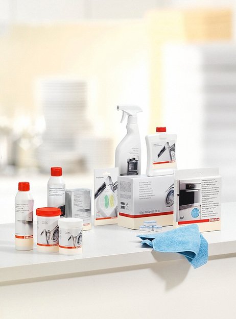 Средство для чистки стеклокерамики и нержавеющей стали Miele GP CL KM 0252 L (фото 3) Средство для чистки стеклокерамики и нержавеющей стали Miele GP CL KM 0252 L (preview 3)