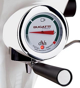 Кофеварка Бугатти Espresso Machine Diva White фото 3 в Санкт-Петербурге Кофеварка Bugatti Espresso Machine Diva White фото 3 в Санкт-Петербурге