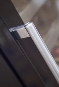 Винный шкаф Cold Vine C165-KBT1 фото 3 в Санкт-Петербурге