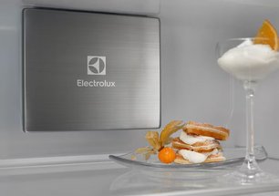 Встраиваемый холодильник Electrolux ENP7TD75S фото 4 в Санкт-Петербурге