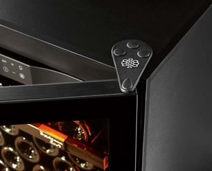 Встраиваемый мультитемпературный винный шкаф EuroCave S-059 K-800013-S фото 3 в Санкт-Петербурге