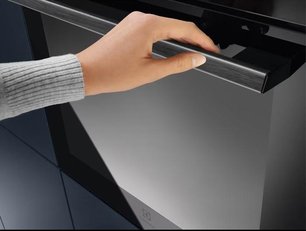 Духовой шкаф Electrolux EOE7C31Z фото 4 в Санкт-Петербурге