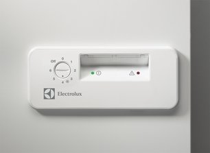 Морозильный ларь Электролюкс EC2200AOW2 фото 2 в Санкт-Петербурге Морозильный ларь Electrolux EC2200AOW2 фото 2 в Санкт-Петербурге
