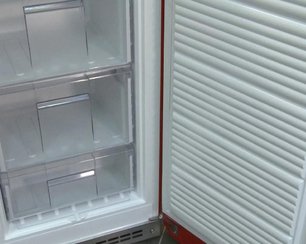 Холодильник Смег CVB20RR фото 2 в Санкт-Петербурге Холодильник Smeg CVB20RR фото 2 в Санкт-Петербурге