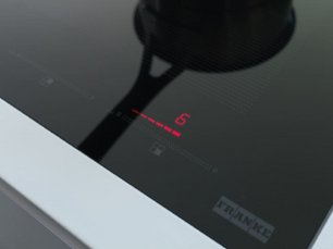 Варочная панель со встроенной вытяжкой Franke FMA 8391 HI фото 4 в Санкт-Петербурге