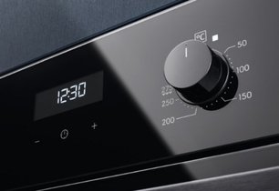 Духовой шкаф Electrolux OKD 5C51 Z фото 4 в Санкт-Петербурге