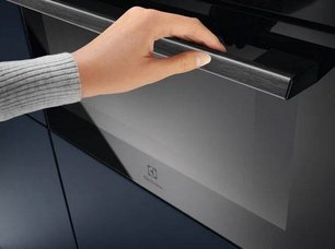 Встраиваемая микроволновая печь Электролюкс EVM 6E46Z фото 4 в Санкт-Петербурге Встраиваемая микроволновая печь Electrolux EVM 6E46Z фото 4 в Санкт-Петербурге