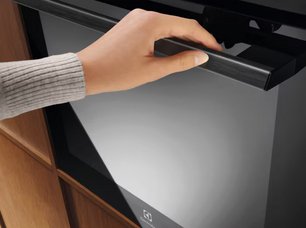 Духовой шкаф Electrolux LOE8P38Z фото 4 в Санкт-Петербурге