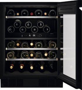 Встраиваемый винный шкаф Electrolux EWUD040B8B фото 3 в Санкт-Петербурге