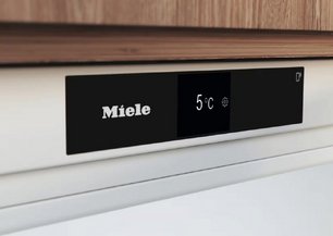 Встраиваемый холодильник Миле KU 7030 D фото 3 в Санкт-Петербурге Встраиваемый холодильник Miele KU 7030 D фото 3 в Санкт-Петербурге