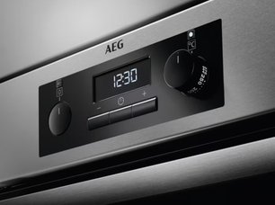 Духовой шкаф АЕГ BEB351110M фото 3 в Санкт-Петербурге Духовой шкаф AEG BEB351110M фото 3 в Санкт-Петербурге