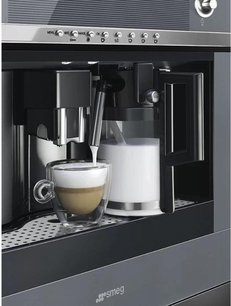 Кофемашина Смег CMS4101S фото 2 в Санкт-Петербурге Кофемашина Smeg CMS4101S фото 2 в Санкт-Петербурге