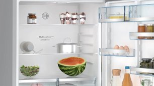 Двухкамерный холодильник Bosch KGP76AIC0N фото 4 в Санкт-Петербурге