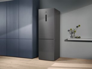 Холодильник Электролюкс RNC7ME32X2 фото 4 в Санкт-Петербурге Холодильник Electrolux RNC7ME32X2 фото 4 в Санкт-Петербурге