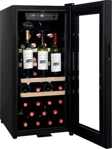 Винный шкаф La Sommeliere LS38BLACK фото 3 в Санкт-Петербурге