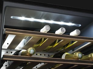 Холодильный шкаф для вина Smeg CVI318XS фото 4 в Санкт-Петербурге