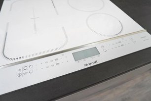 Индукционная варочная панель Брандт BPI164HSW фото 3 в Санкт-Петербурге Индукционная варочная панель Brandt BPI164HSW фото 3 в Санкт-Петербурге