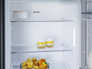 Встраиваемый холодильник Миле K 7115 E фото 2 в Санкт-Петербурге Встраиваемый холодильник Miele K 7115 E фото 2 в Санкт-Петербурге