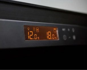 Трехтемпературный винный шкаф EuroCave E-PURE-L P-300055-L фото 4 в Санкт-Петербурге