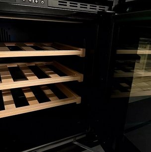 Встраиваемый винный шкаф Lofra ZBRBI24T CHROME фото 2 в Санкт-Петербурге