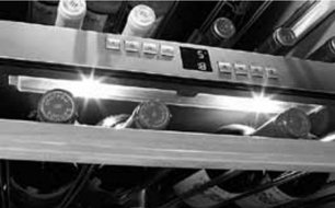 Винный шкаф Smeg SCV36XS1 фото 3 в Санкт-Петербурге