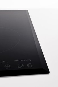 Индукционная варочная панель Barazza 1PI60IDN черная фото 2 в Санкт-Петербурге