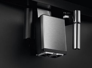 Встраиваемая кофемашина Electrolux KBC85Z фото 4 в Санкт-Петербурге