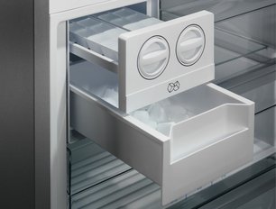 Холодильник Электролюкс RNT7MF46X2 фото 3 в Санкт-Петербурге Холодильник Electrolux RNT7MF46X2 фото 3 в Санкт-Петербурге