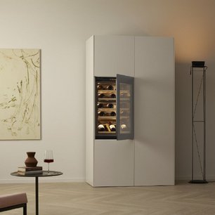 Встраиваемый винный шкаф Фауцуг WineCooler V4000 90 WC4T-51102 R Pearl mirror glass фото 3 в Санкт-Петербурге Встраиваемый винный шкаф V-ZUG WineCooler V4000 90 WC4T-51102 R Pearl mirror glass фото 3 в Санкт-Петербурге