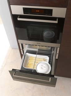 Подогреватель Miele ESW 5080-29 BK фото 4 в Санкт-Петербурге