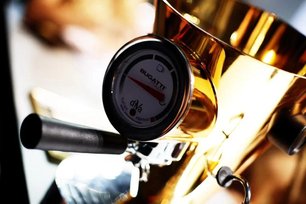 Кофеварка Бугатти DIVA Gold фото 4 в Санкт-Петербурге Кофеварка Bugatti DIVA Gold фото 4 в Санкт-Петербурге