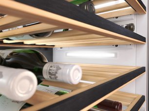 Встраиваемый винный шкаф Миле KWT 2672 VIS MasterCool фото 3 в Санкт-Петербурге Встраиваемый винный шкаф Miele KWT 2672 VIS MasterCool фото 3 в Санкт-Петербурге