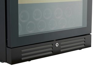 Встраиваемый винный шкаф Селлар Приват CP154-3TB фото 2 в Санкт-Петербурге Встраиваемый винный шкаф CellarPrivate CP154-3TB фото 2 в Санкт-Петербурге